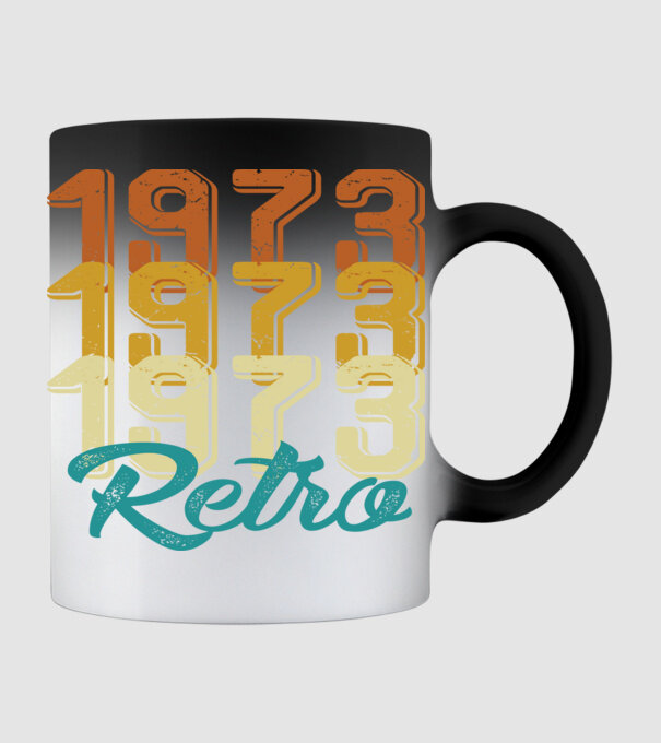 Retro 1973 model negru pe tricou