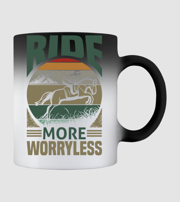 ride more model negru pe tricou
