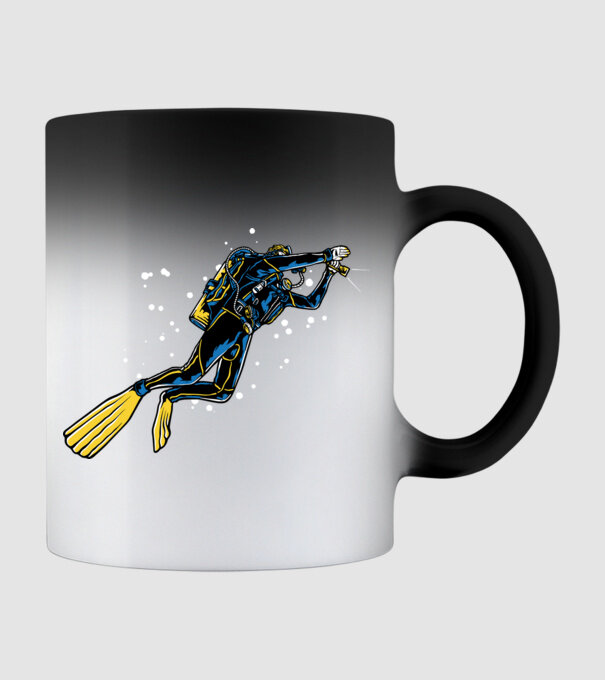 Scuba driver with light model negru pe tricou