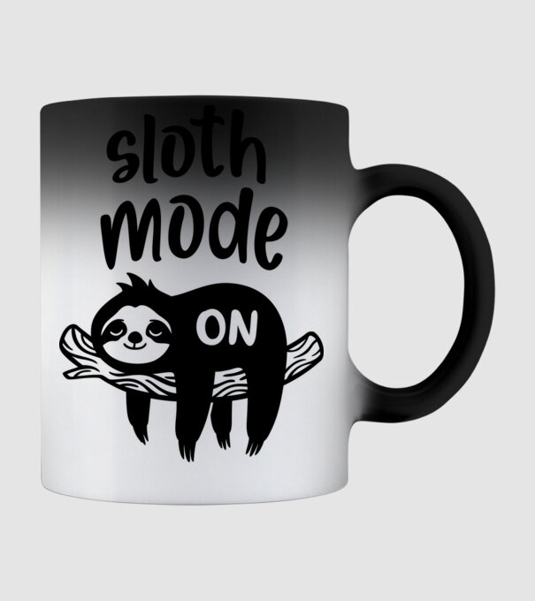 Sloth mode on model negru pe tricou