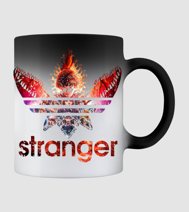 stranger logo poster model negru pe tricou