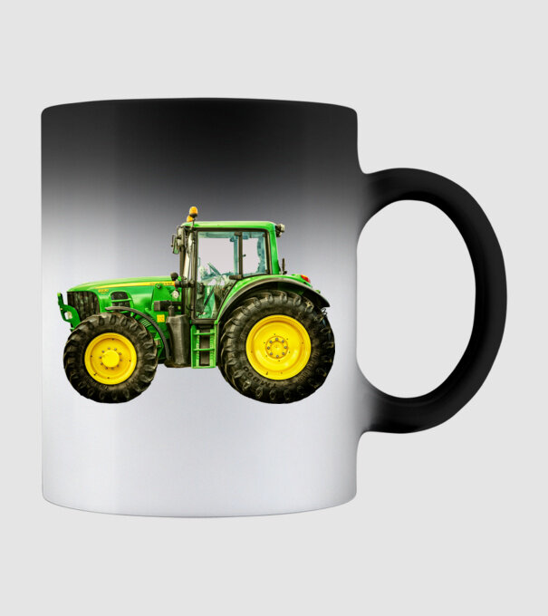 TRACTOR model negru pe tricou