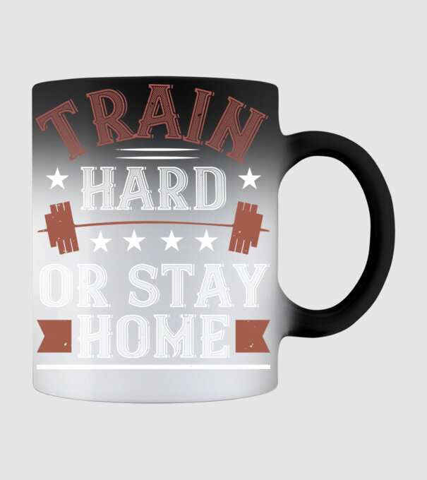 Train Hard model negru pe tricou