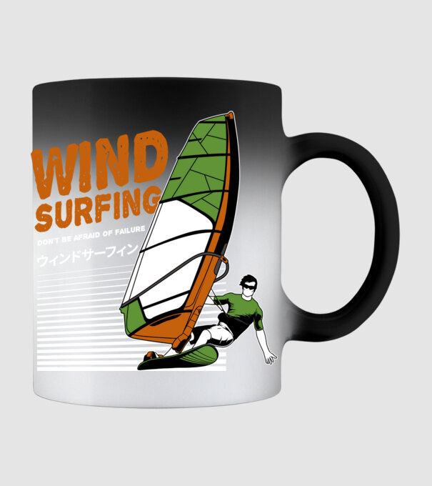 Wind Surf model negru pe tricou