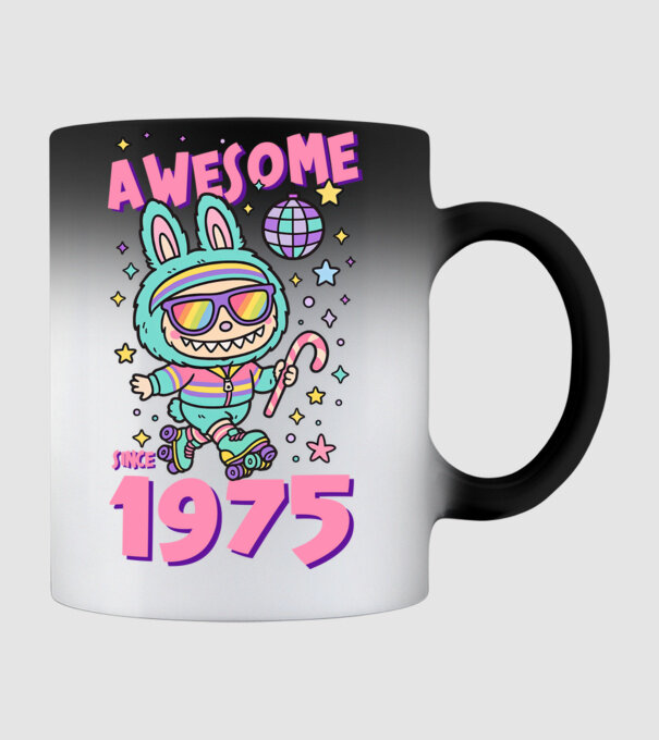 Awesome since 1975 - Labubu model negru pe tricou