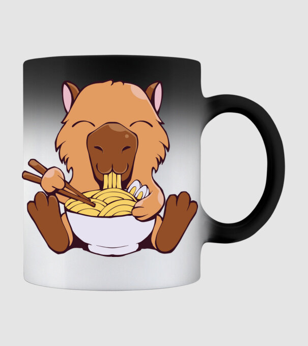 Capibară Ramen model negru pe tricou