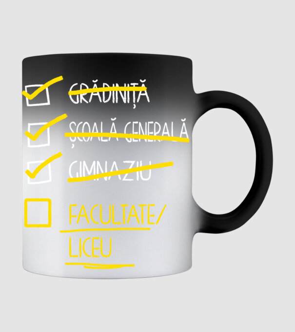 Cheklist educație - Gimnaziu negru model negru pe tricou