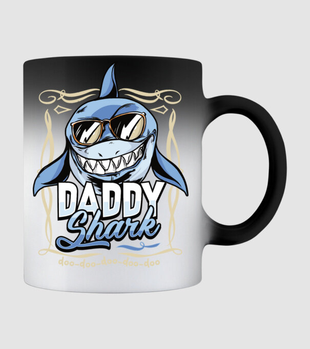 Daddy Shark model negru pe tricou