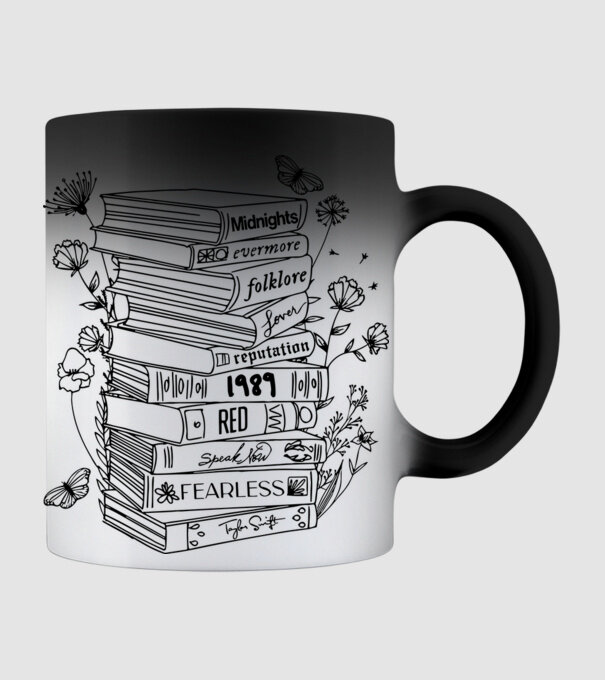 Eras tour books model negru pe tricou