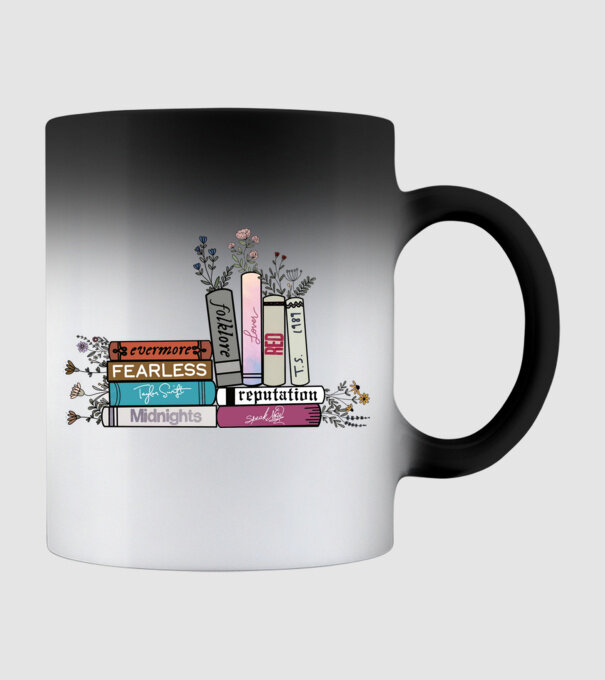 Eras tour books color 2 model negru pe tricou