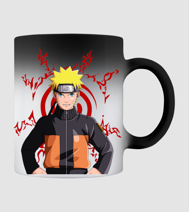 NARUTO model negru pe tricou
