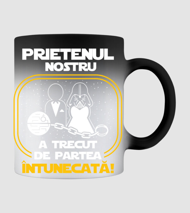 Prietenul nostru a trecut de partea întunecată model negru pe tricou