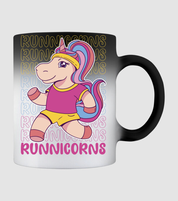 Runnicorns model negru pe tricou