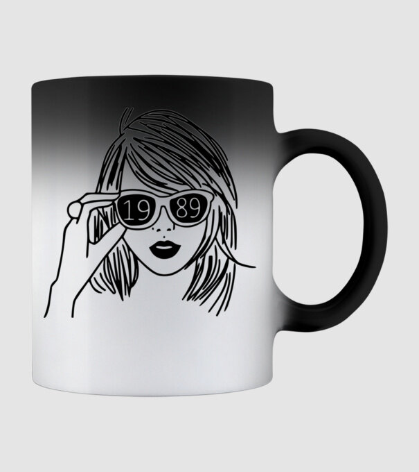 Taylor Swift 1989 model negru pe tricou