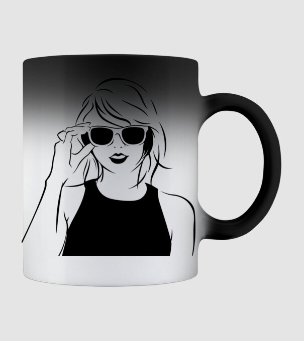 Taylor Swift model negru pe tricou