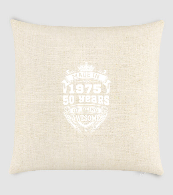 Made in awesome 1975 model nisipiu pe tricou