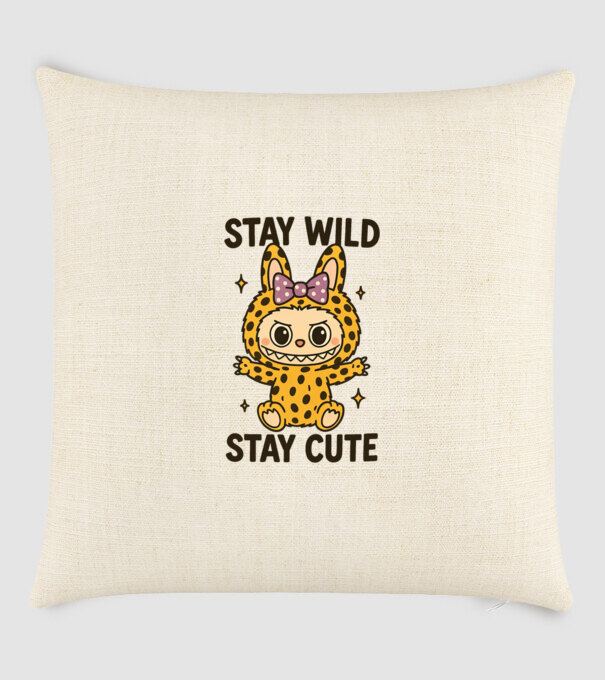Stay wild - Labubu model nisipiu pe tricou