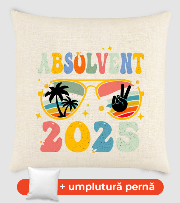 Absolvent 2025 model nisipiu pe tricou