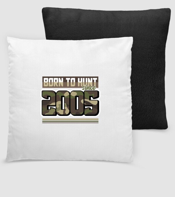 Born to hunt since 2005 model negru pe tricou