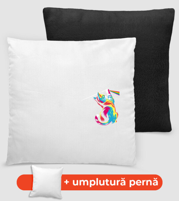 Pisica prismă model negru pe tricou
