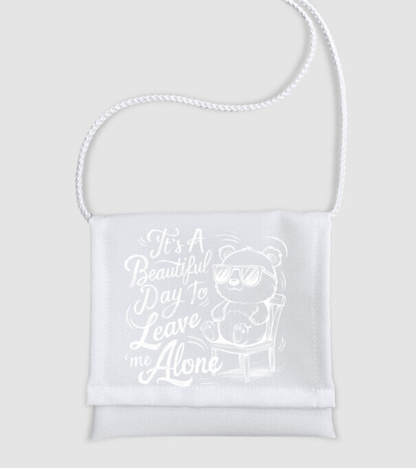 Beautiful day to leave me alone Negru model alb pe tricou