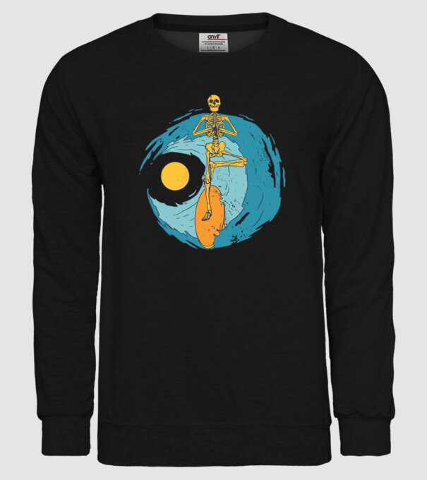 Schelet Surfer model negru pe tricou