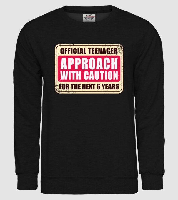 Adolescent oficial Abordați cu prudență model negru pe tricou