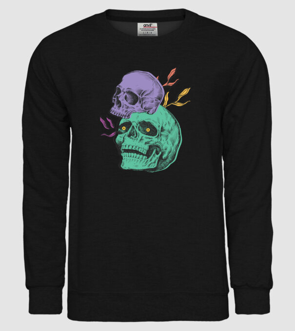 Cranii model negru pe tricou