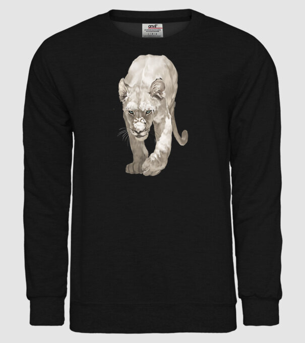 white lion model negru pe tricou
