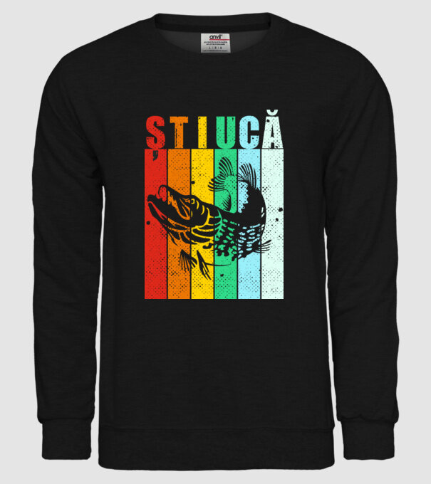 știucă model negru pe tricou