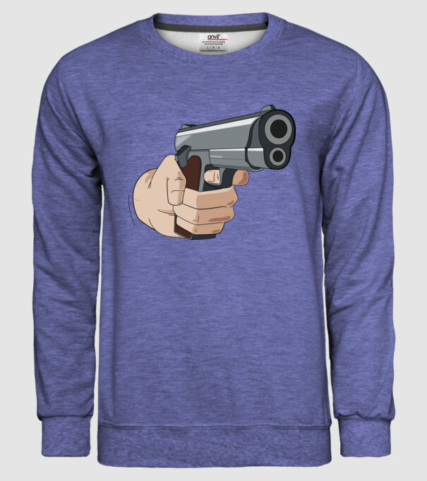 Pistol model albastru jeanși pe tricou