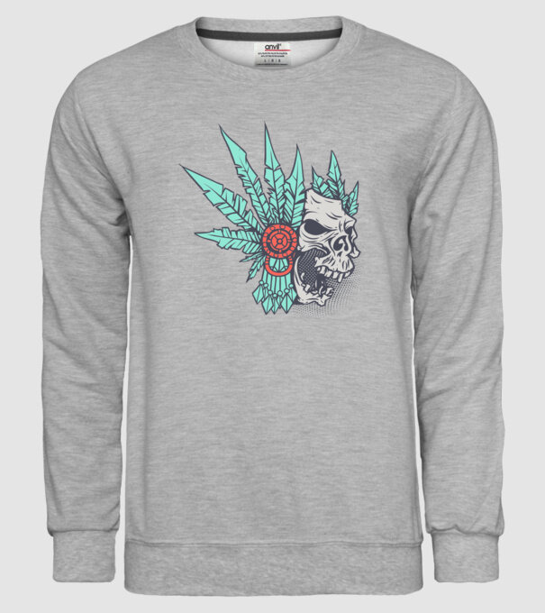 Ancient Skull model gri pe tricou