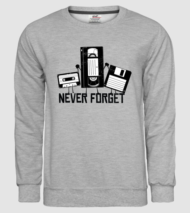 Never Forget model gri pe tricou