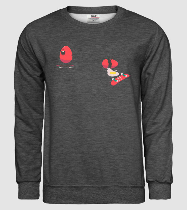 Skateboard Eggs model gri închis pe tricou