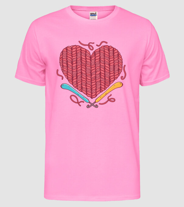 Croșetat inimă model roz neon pe tricou