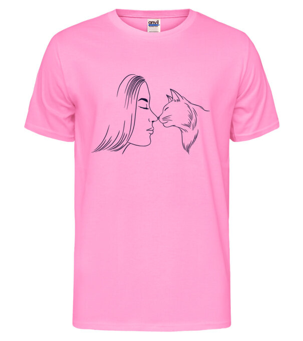 model  pe tricou