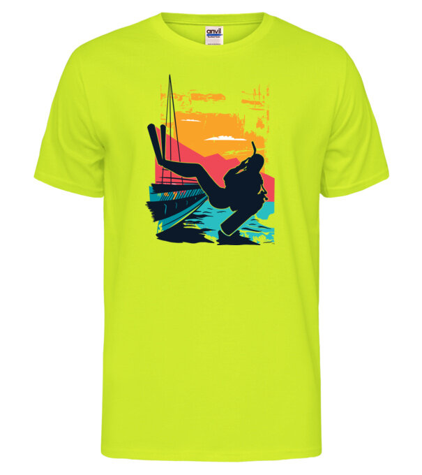  model  pe tricou