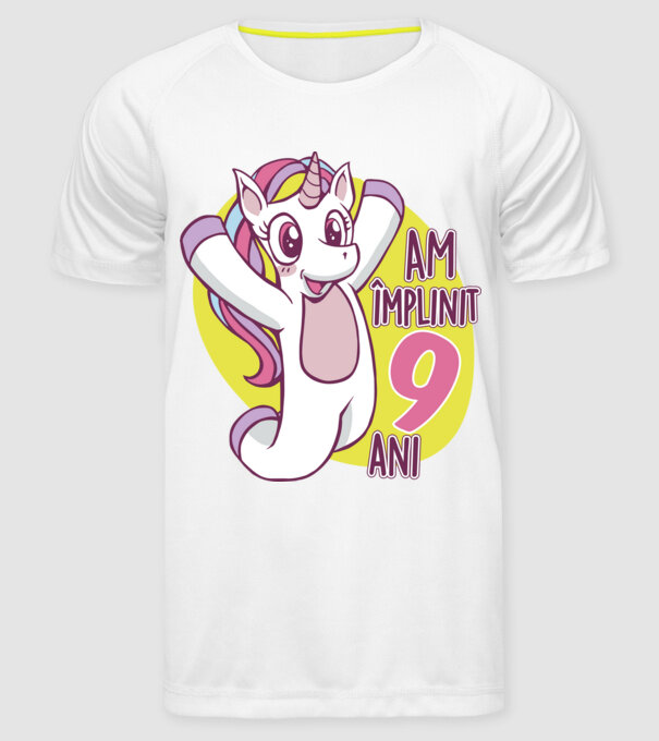 Am împlinit 9 ani model alb pe tricou
