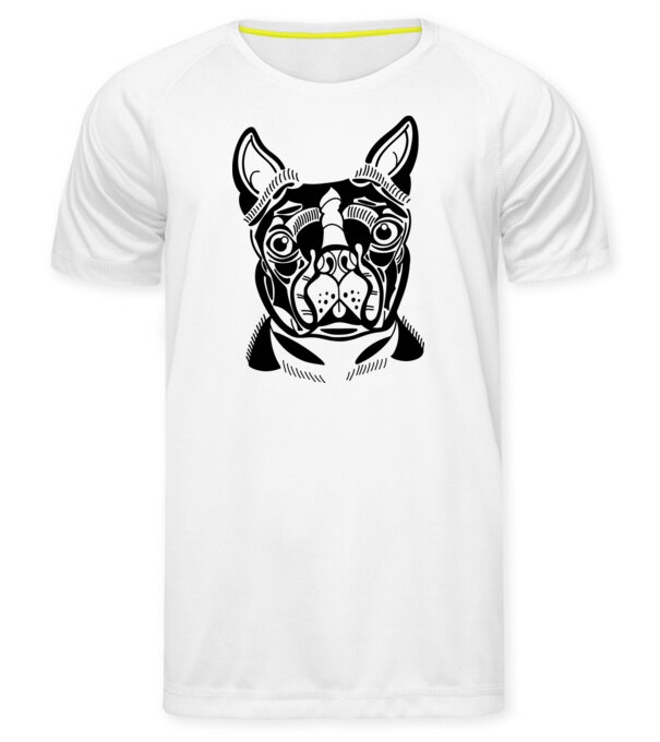  model  pe tricou