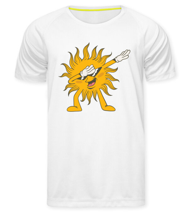  model  pe tricou