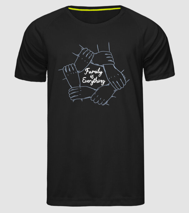 Familia este totul model negru pe tricou
