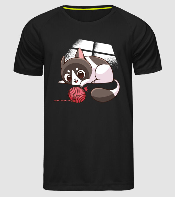 Pisicuță drăguță jucând model negru pe tricou