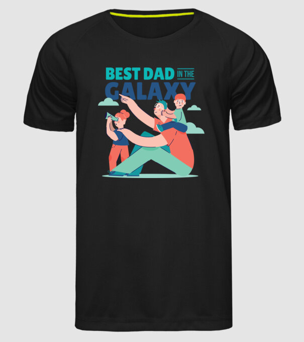 Cel mai bun tată din Galaxie model negru pe tricou