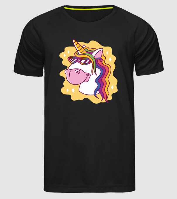 Cap de unicorn model negru pe tricou