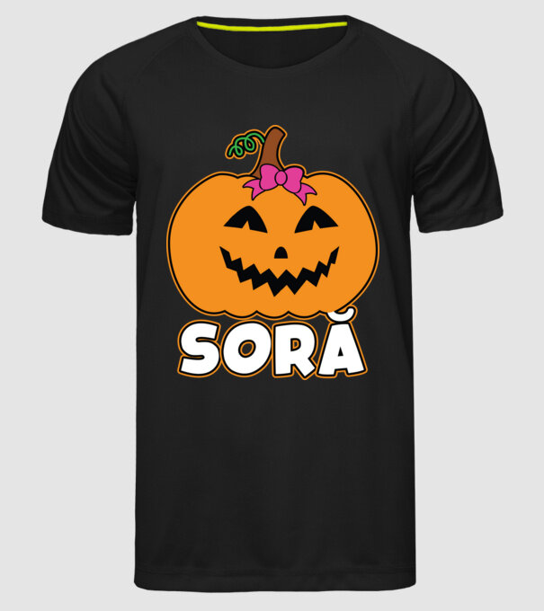 soră model negru pe tricou