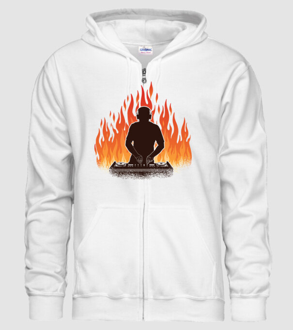 DJ Flăcări model alb pe tricou
