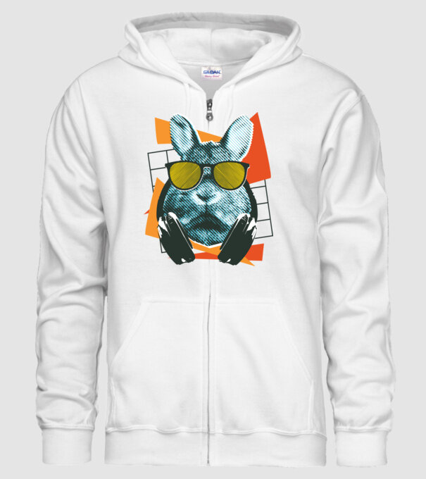 DJ Iepure model alb pe tricou