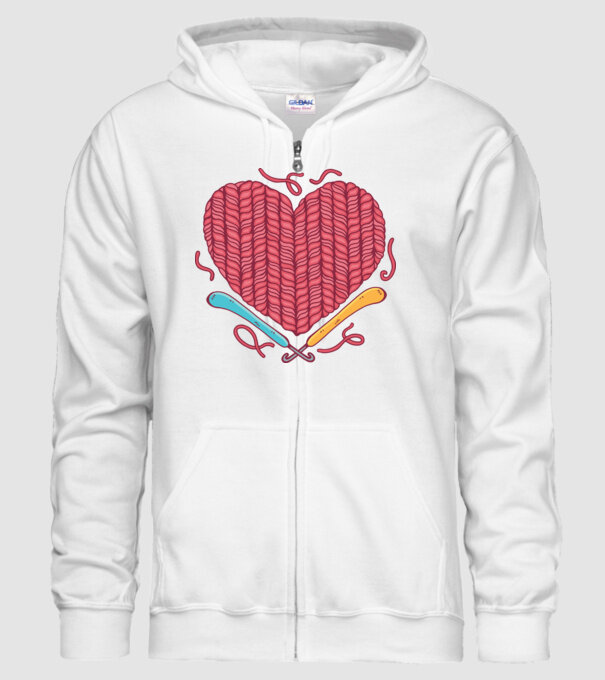 Croșetat inimă model alb pe tricou
