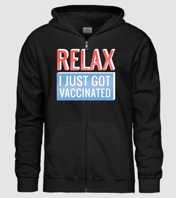 Fii calm, sunt vaccinat model negru pe tricou