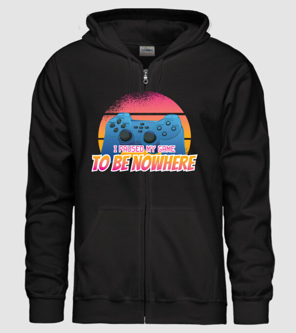 I paused my game to be nowhere model negru pe tricou